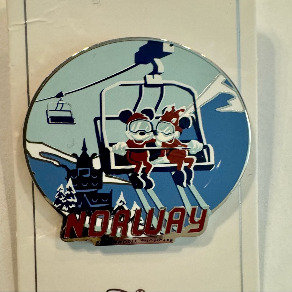 NWT. Disney WDW - Mickey and Minnie - Norway - EPCOT World Showcase
